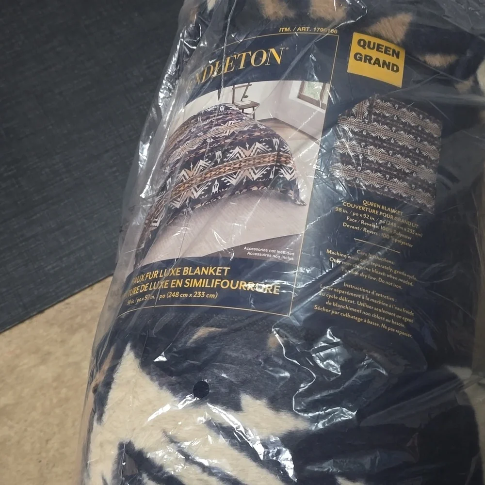 Pendleton Faux Fur Luxe Blanket, New